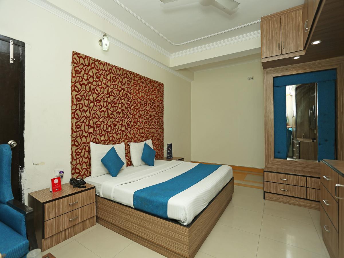 Oyo 10425 Queens Pearl Inn Dehradun Extérieur photo