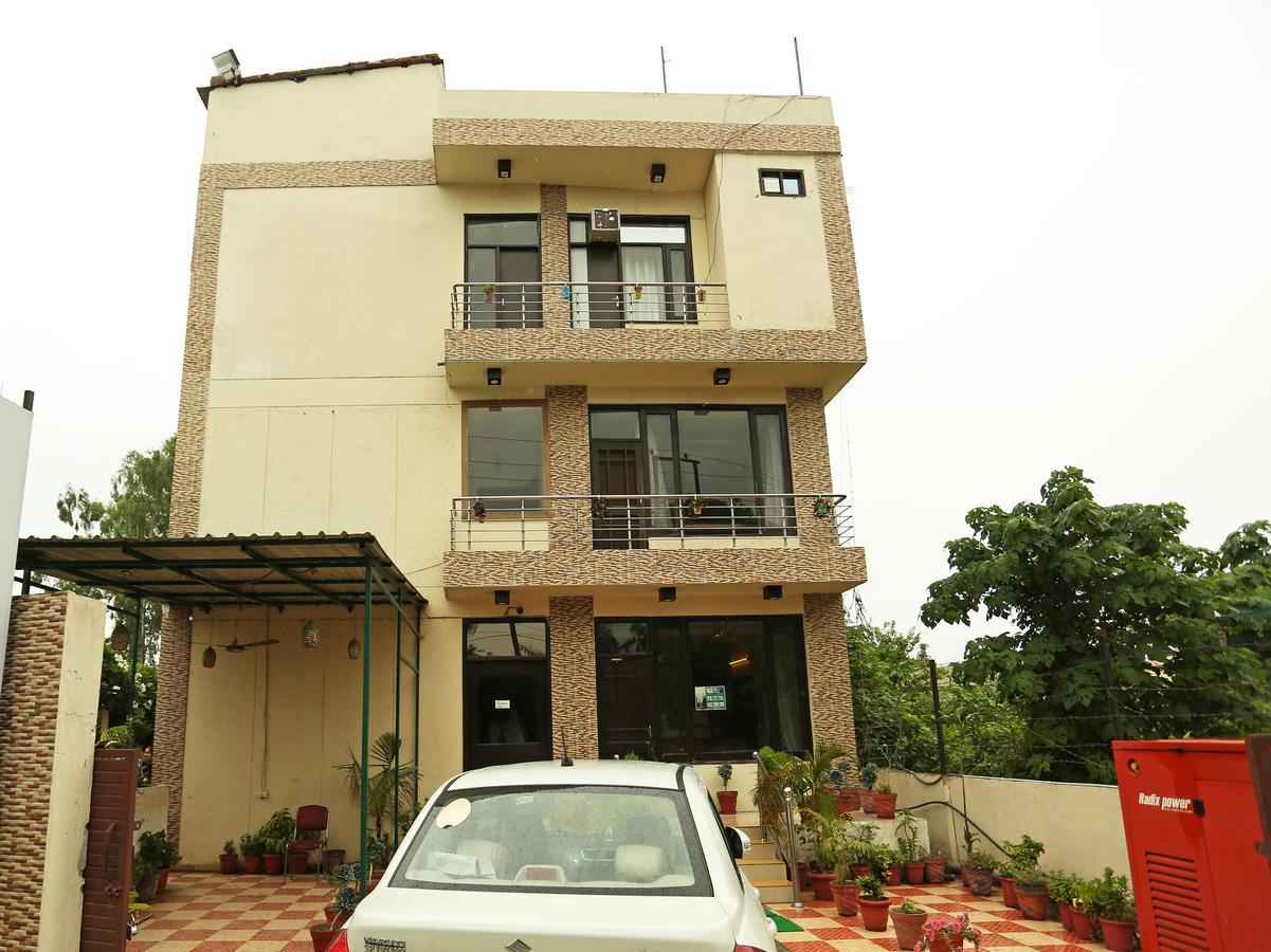 Oyo 10425 Queens Pearl Inn Dehradun Extérieur photo