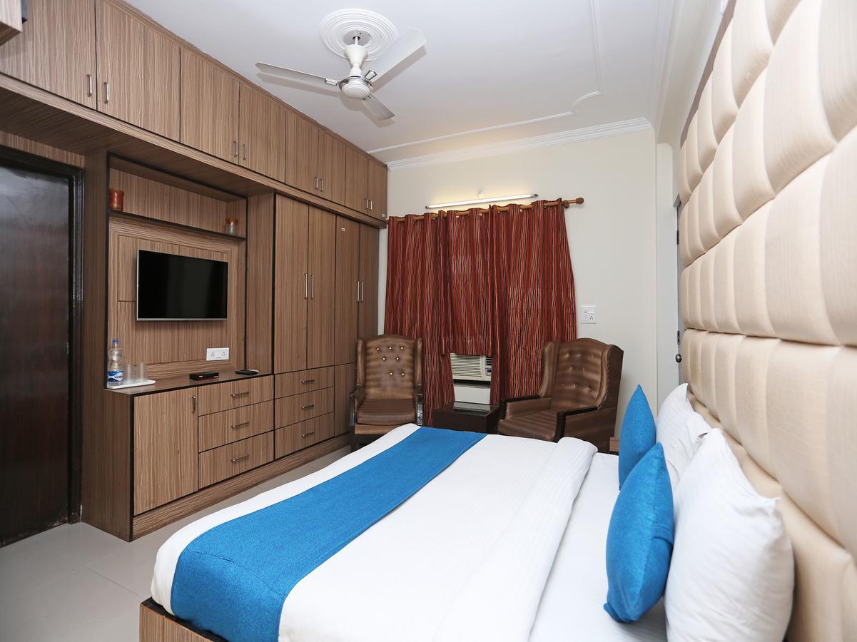 Oyo 10425 Queens Pearl Inn Dehradun Extérieur photo