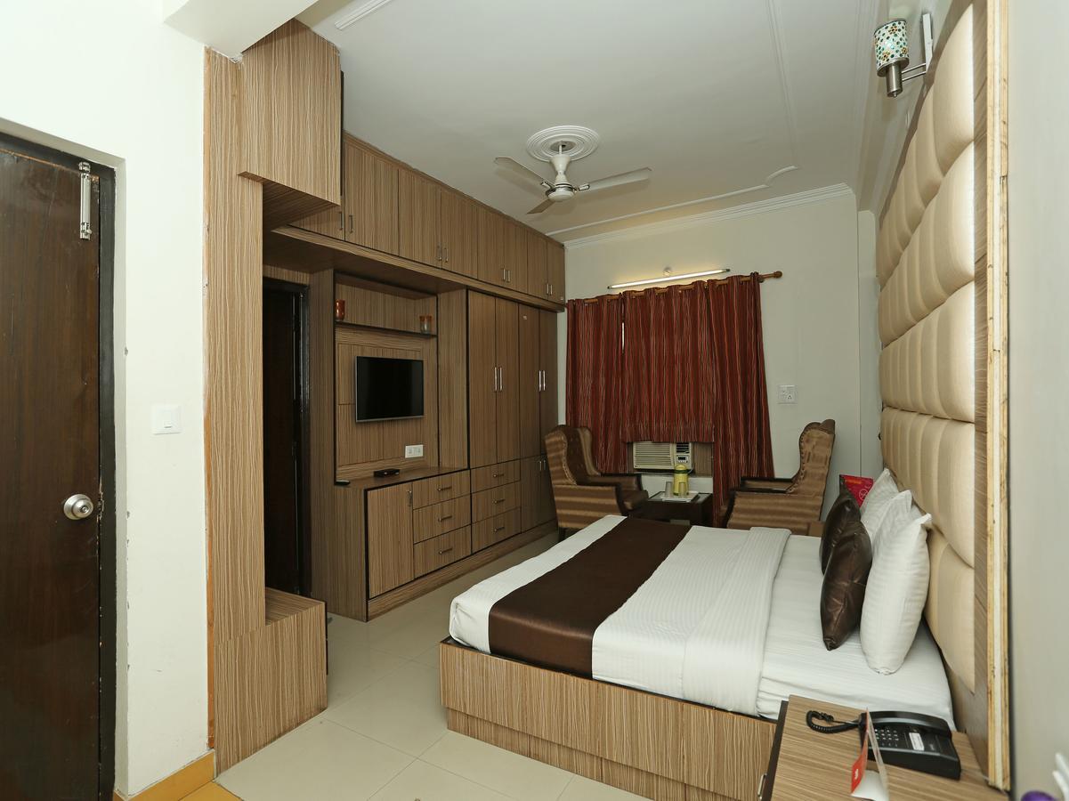 Oyo 10425 Queens Pearl Inn Dehradun Extérieur photo